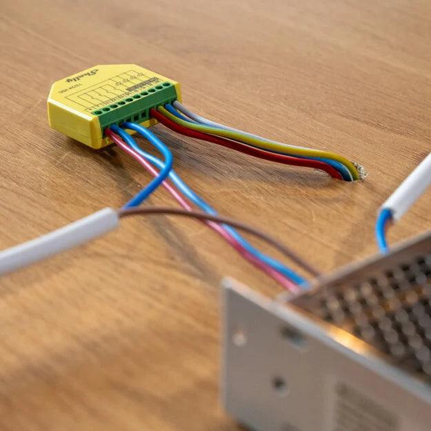 shelly-plus-rgbw-pm-led-controller-wlan image 7