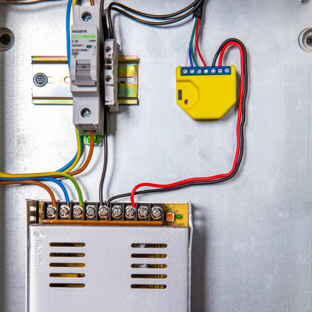 shelly-rgbw2-led-controller-wlan-relay-f-r-led-strips image 3