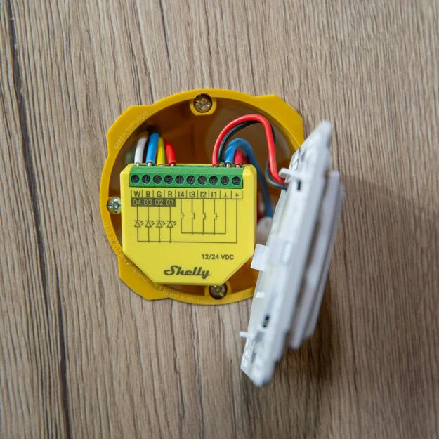 shelly-plus-rgbw-pm-led-controller-wlan image 5